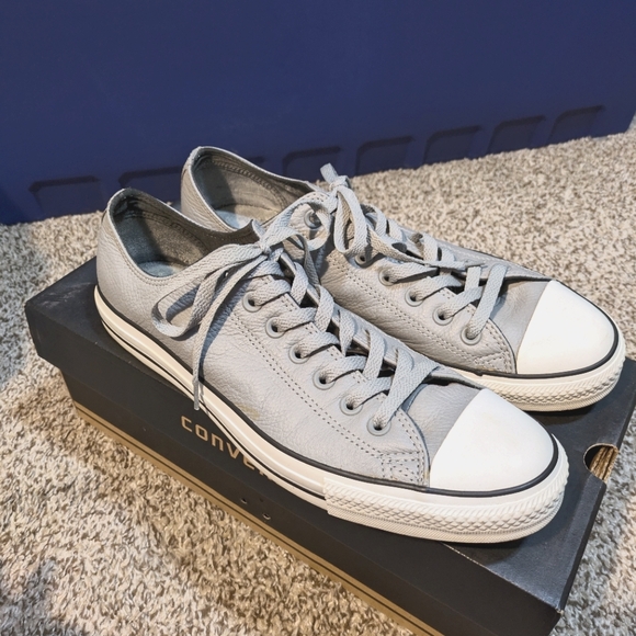 Gray, Black & White Mens Converse - Picture 3 of 5